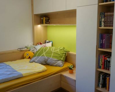 Kinderzimmer Bett Einbauschrank